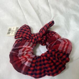 💚 FREE with Purchase 💚  NWTs aerie | Red Buffalo plaid large scrunchie